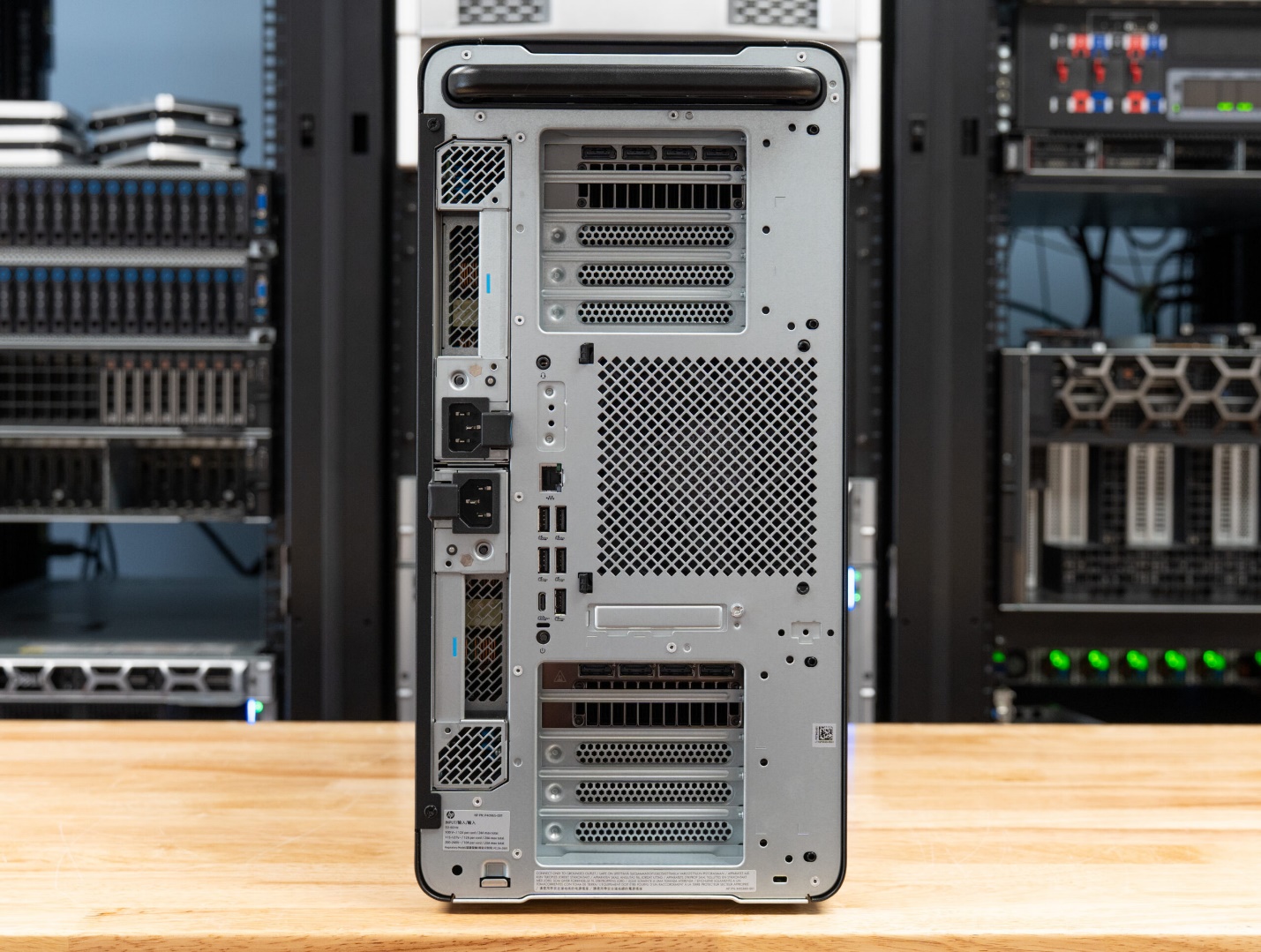 HP Z8 Fury G6i rear.