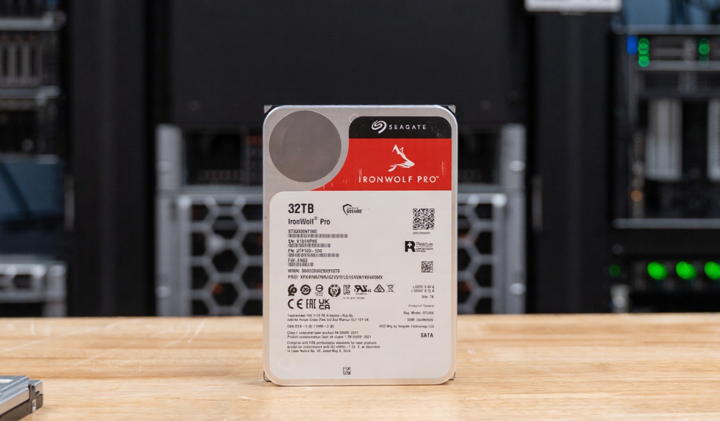 Đánh giá Seagate IronWolf Pro 32TB: Dung lượng dẫn đầu phân khúc dành cho hệ thống NAS nhiều khay